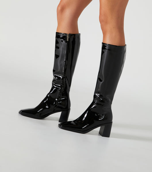 Tony Bianco Darby Black パテント 7.5cm ミッドカーフブーツ 黒 | UJPND42344