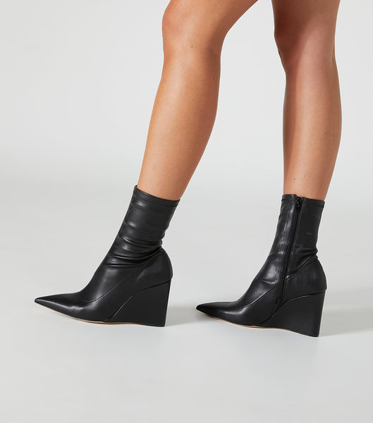 Tony Bianco Diplo Black Venezia 9.5cm ヒールブーツ 黒 | JPJZR31166
