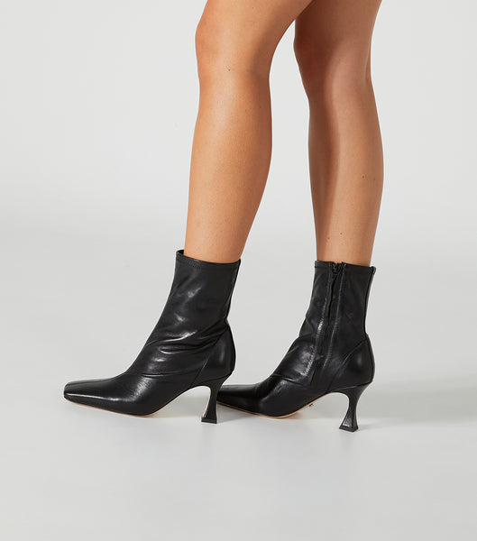 Tony Bianco Fomo Black Venice 8cm アンクルブーツ 黒 | PJPQX87578