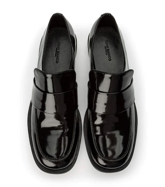 Tony Bianco Rovin Black Hi Shine 2.5cm ローファー 黒 | LJPSX39649
